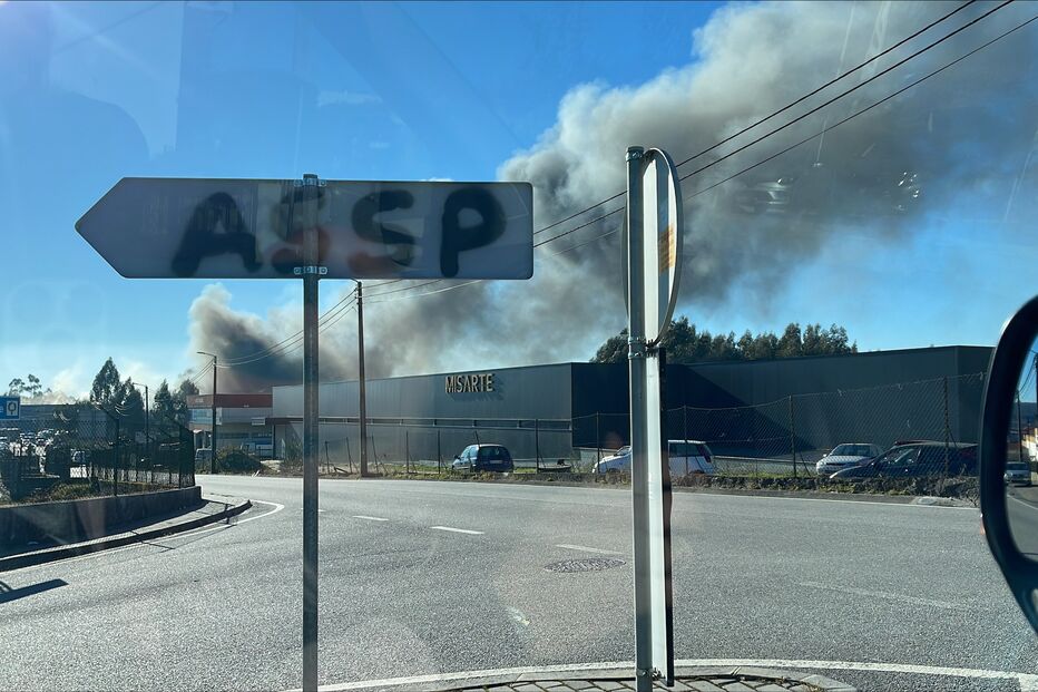 Incêndio em Paredes