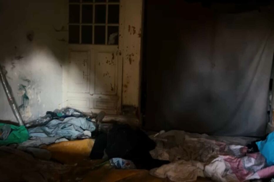 Edifício da antiga manutenção militar no Porto serve hoje de abrigo para os toxicodependentes