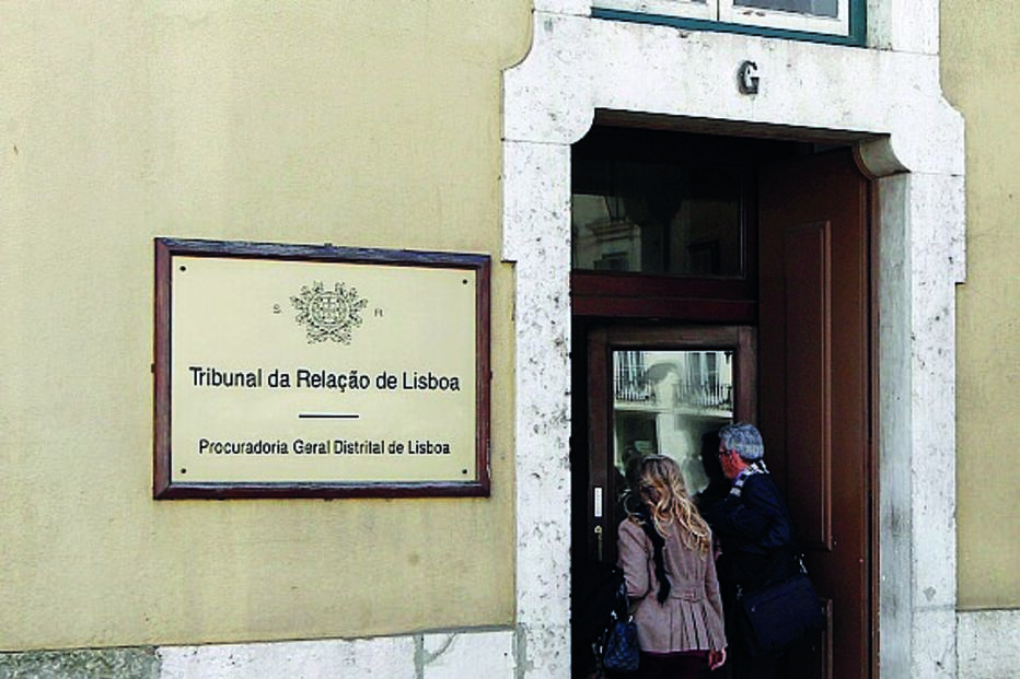 Montijo, Tribunal, bofetada