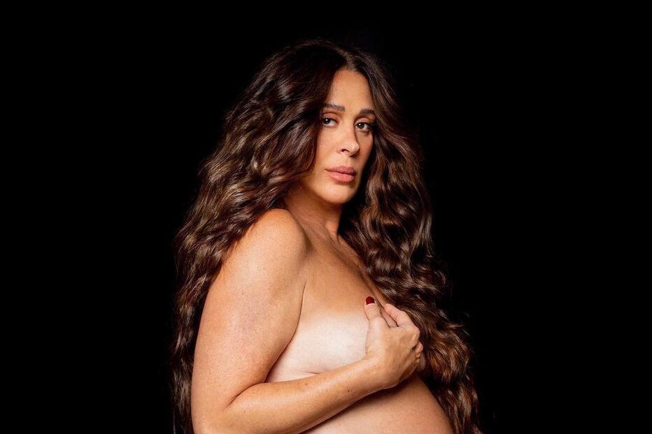 Cláudia Raia surpreendeu os fãs ao posar nua aos oito meses de gravidez