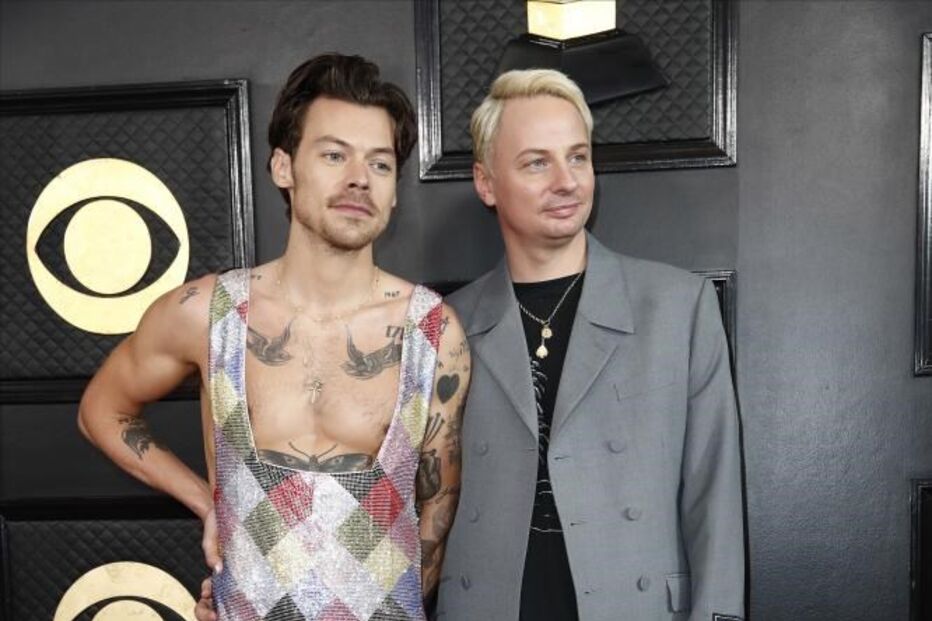 Look de Harry Styles com 250 mil cristais Swarovski