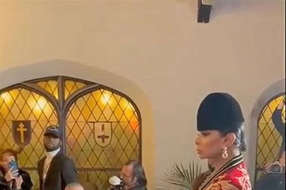 José Castelo Branco, desfile