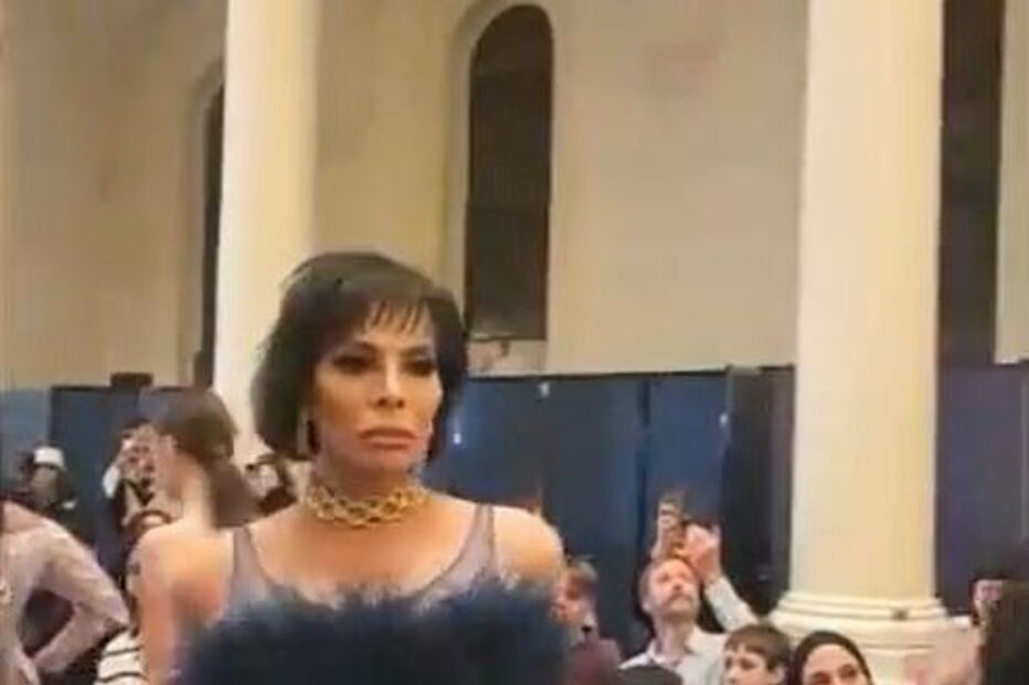 José Castelo Branco, desfile
