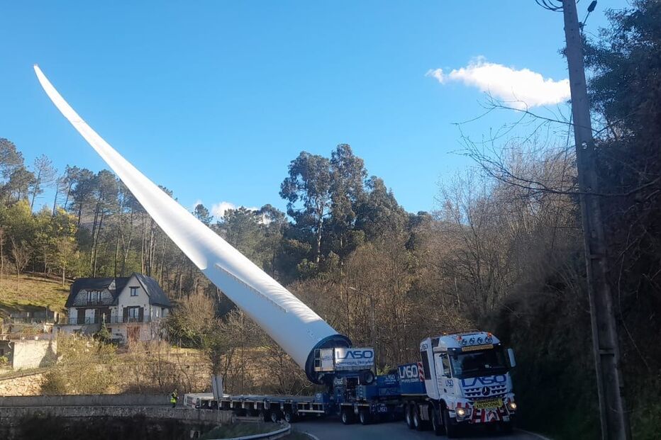 transporte da pá do aerogerador em Melgaço