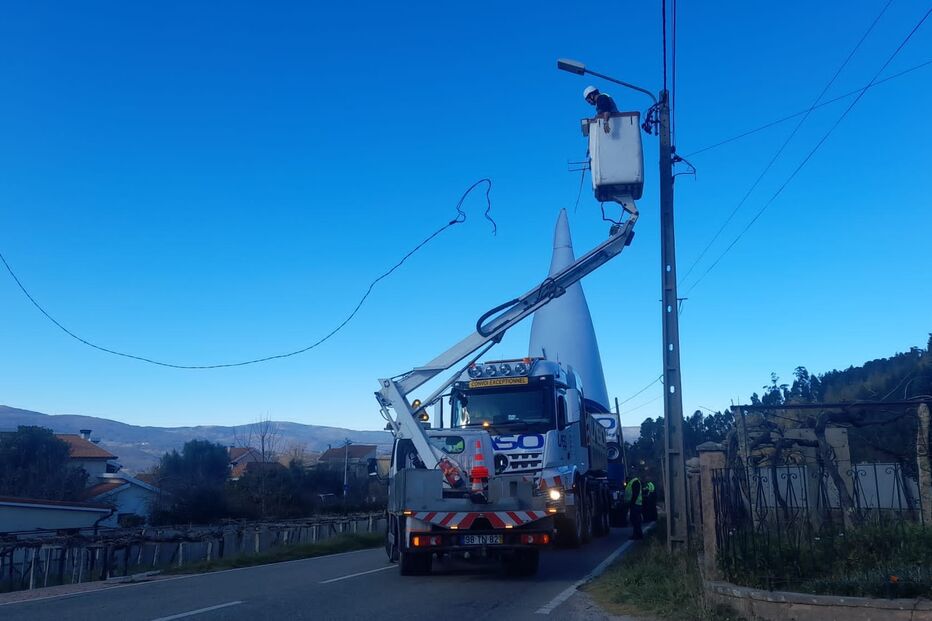 transporte da pá do aerogerador em Melgaço