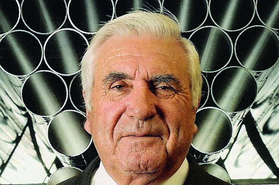 Comendador Fernando Pinto Teixeira  