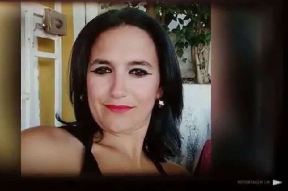 Mãe de Jéssica faz teatro e dá aulas de canto na cadeia