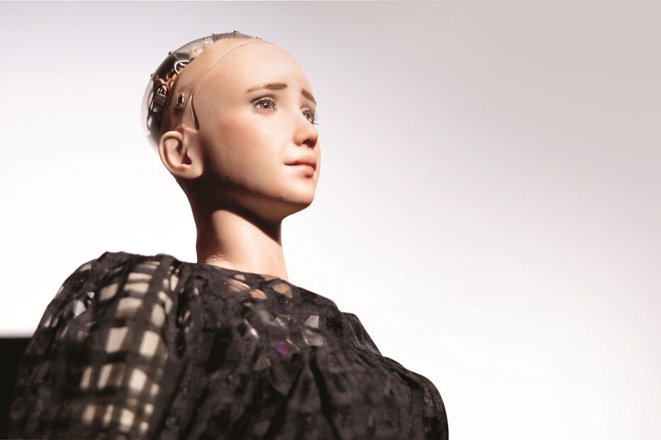 Nove robôs humanoides vão interagir com jornalistas