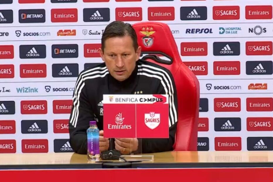 'Faltam 13 jogos para sermos campeões': Roger Schmidt diz que Benfica é a única equipa com o “campeonato nas mãos”