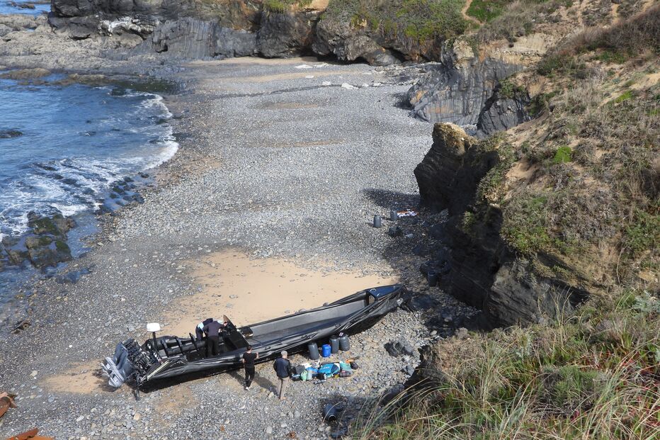 Encontrada em Vila Nova de Milfontes embarcação usada no tráfico de droga 