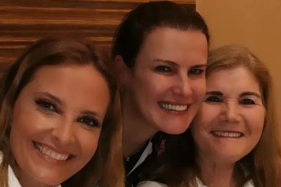 Cristina Ferreira, Elma e Dolores Aveiro