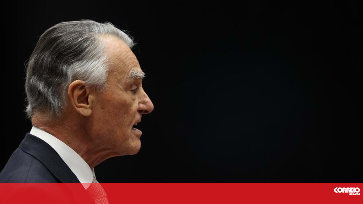 Aníbal Cavaco Silva enaltece firmeza, equilíbrio e honestidade de ex-procuradora-geral da República