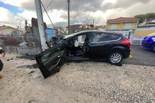 Despiste de carro contra poste faz dois feridos em Arcos de Valdevez
