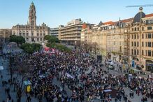 Manifestação de professores na Avenida dos Aliados