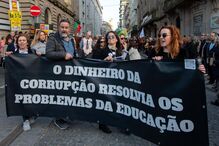 Manifestação de professores na Avenida dos Aliados