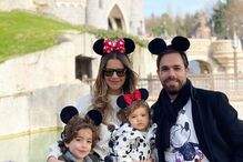 Ana Garcia Martins e Ricardo Martins Pereira com os dois filhos, Mateus e Benedita