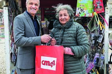 CM continua a visita aos pontos de venda