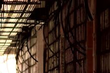 Construção ficou a meio no Seixal