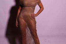 Sónia Araújo arrasa em vestido transparente