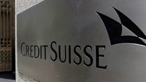 UBS chega a acordo para comprar Credit Suisse, diz imprensa internacional