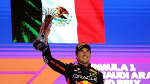 Pérez vence GP da Arábia Saudita de F1 e Verstappen segura liderança do Mundial