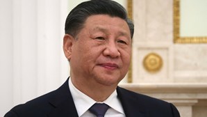 Presidente da China diz a Putin que "maioria dos países apoia um alívio das tensões"