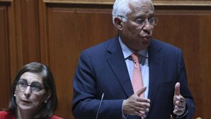 António Costa admite rever salários dos trabalhadores da função pública