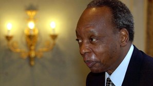 Morreu ex-primeiro ministro moçambicano Pascoal Mocumbi