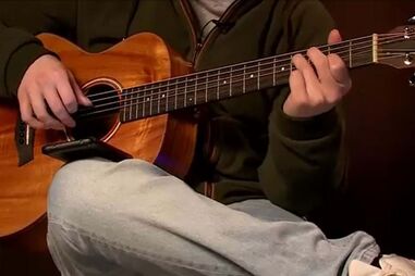 Simão luta contra leucemia e espera dador de medula