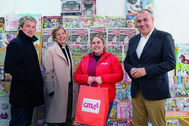 CM continua a visita aos pontos de venda