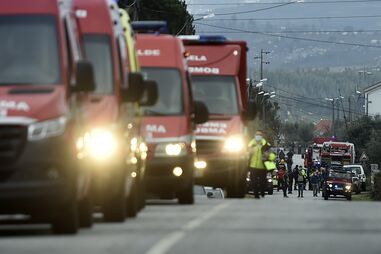 Bombeiros, ambulância, inem, x