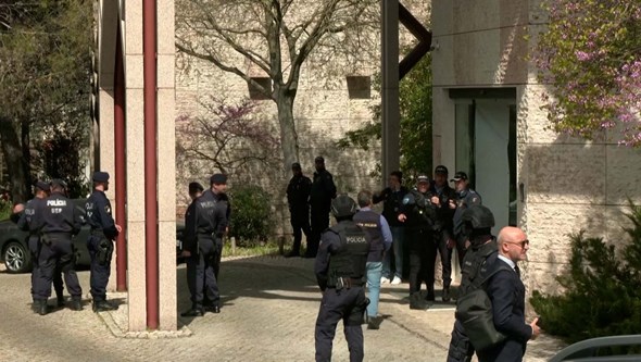 Duas mulheres mortas e vários feridos em ataque à faca no Centro Ismaelita em Lisboa