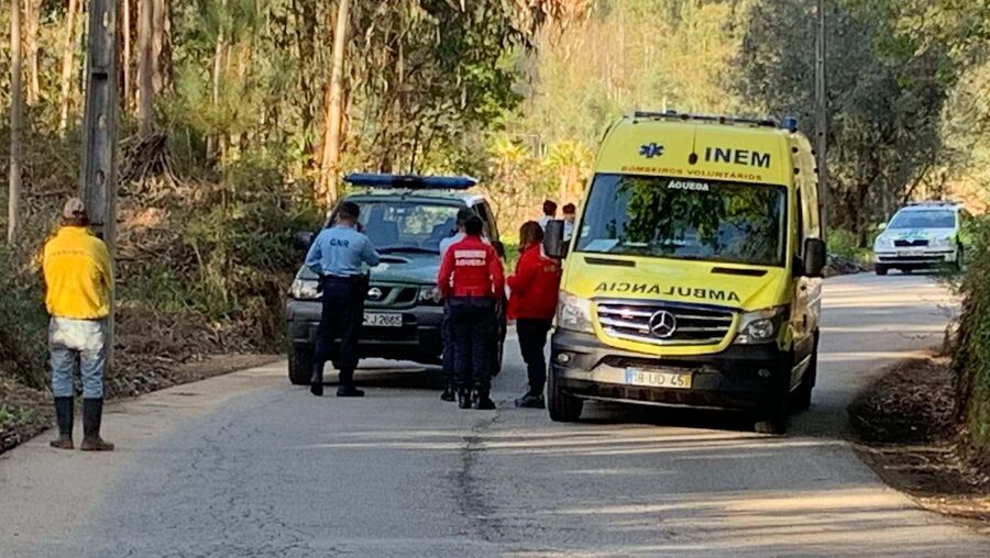 Homem detido por matar à facada testemunha que ajudou a que fosse condenado a sete anos de prisão