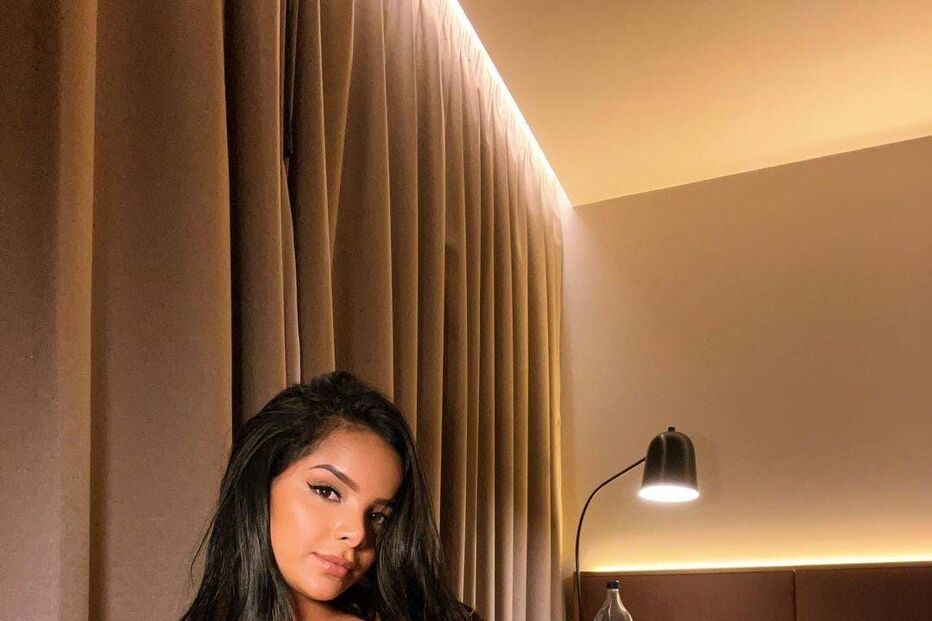 Georgilaya garante que teve relações sexuais com o internacional português 