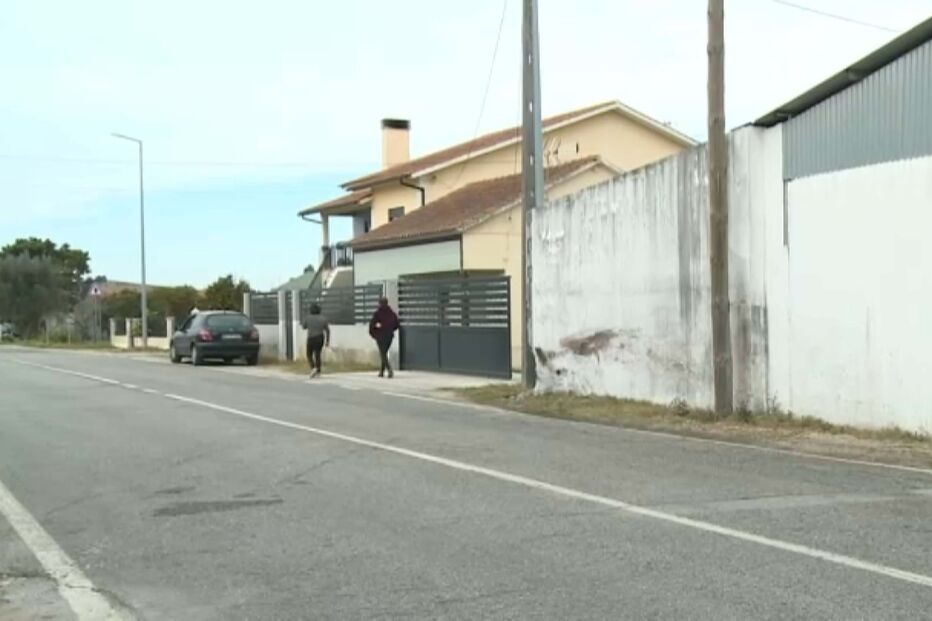 Despiste de carro em Vale da Tocha