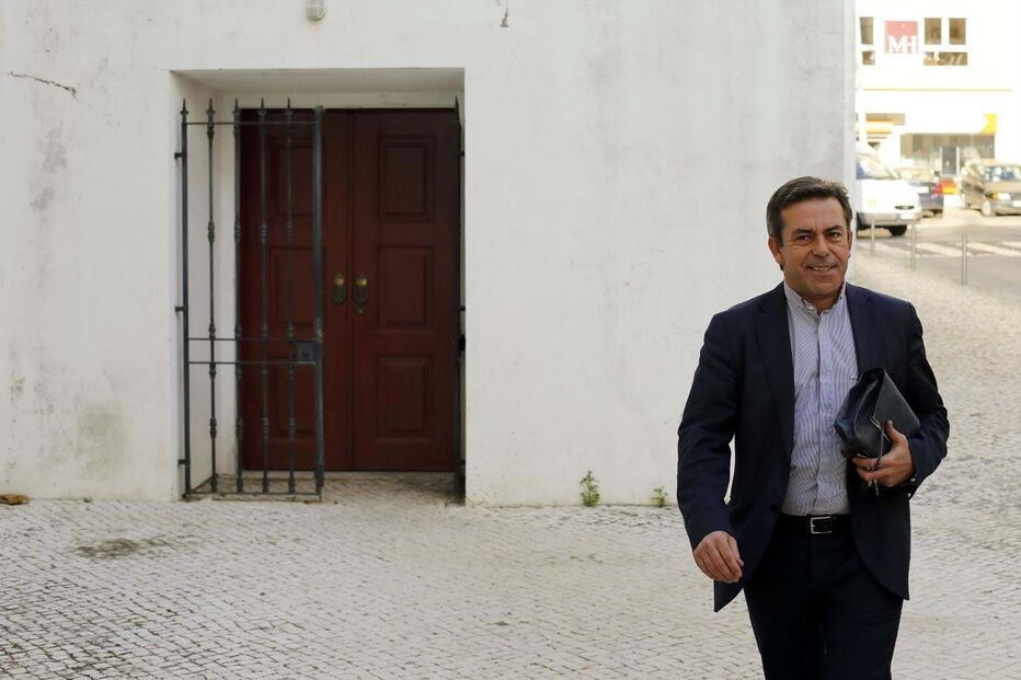 O Padre Arsénio Isidoro doi detido em 2016