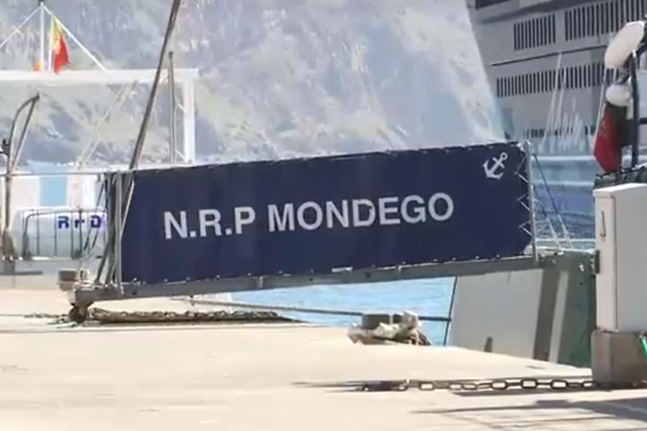 ‘Mondego’ deixa navio sabotador russo passar a 30 quilometros da Madeira