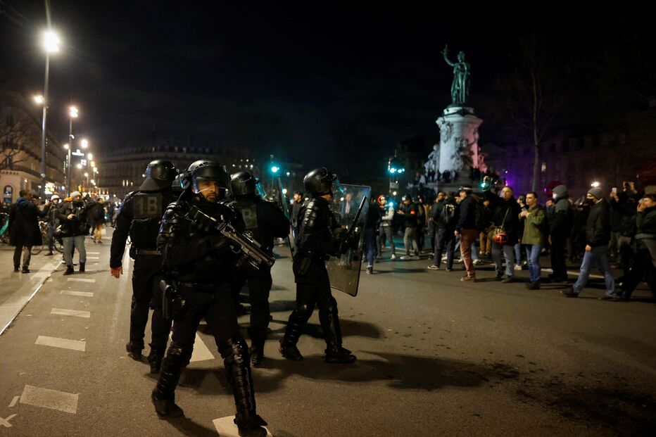 Protestos contra a reforma das pensões em Paris, França