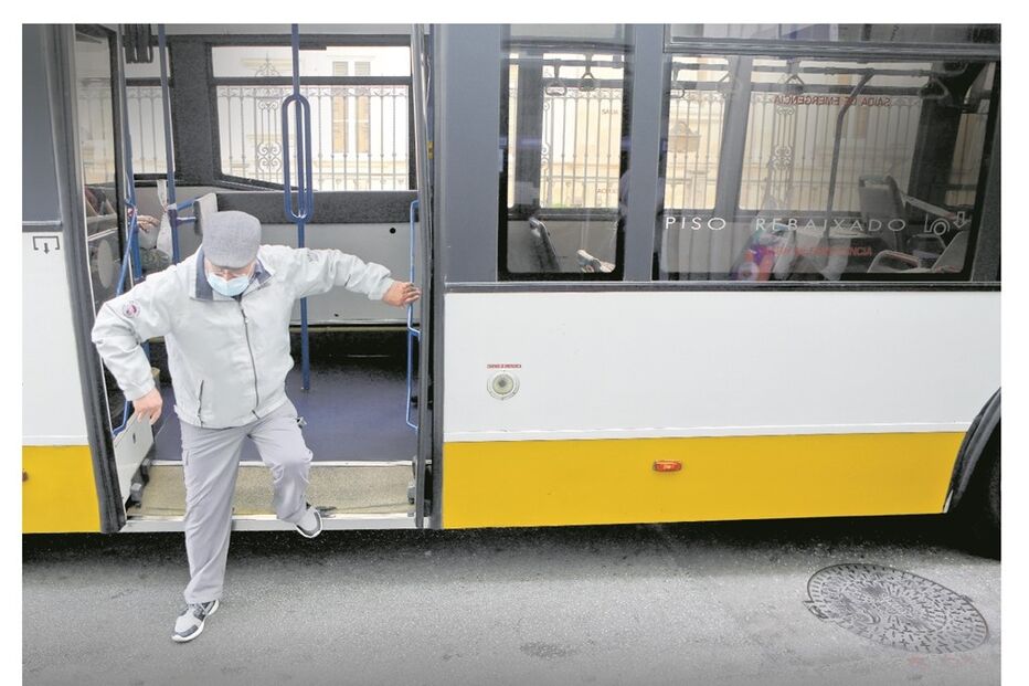 autocarros, ex-combatentes, transportes públicos