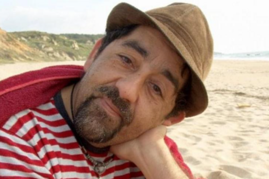 Autoridades já identificaram homem que foi encontrado com as mãos e pés atados dentro de poço na Moita