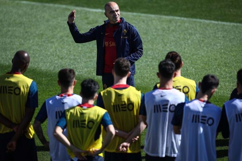 Roberto Martínez orienta a Seleção Nacional