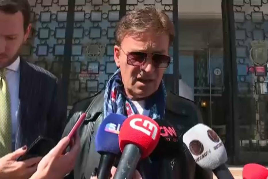 'Só lamento que nenhum me tenha mandado mensagem': Tony Carreira magoado com Ivo Lucas e Cristina Branco