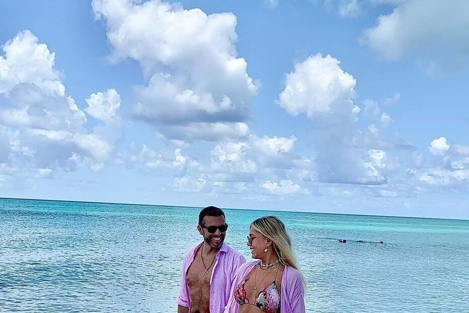 A socialite e o companheiro 