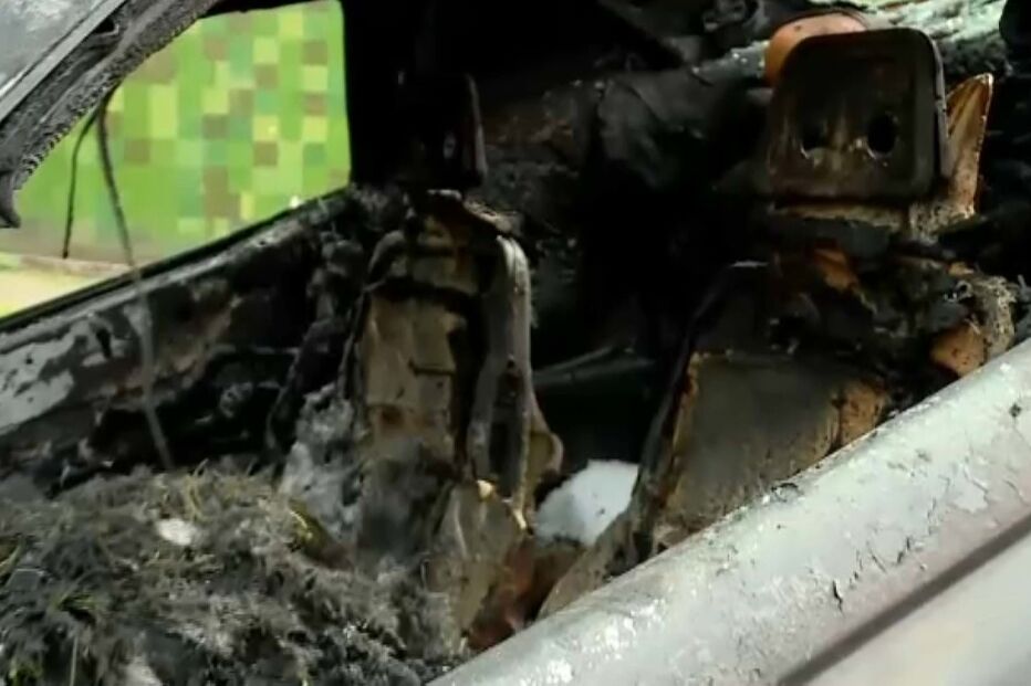 Carro ardeu na Av Calouste Gulbenkian em Lisboa