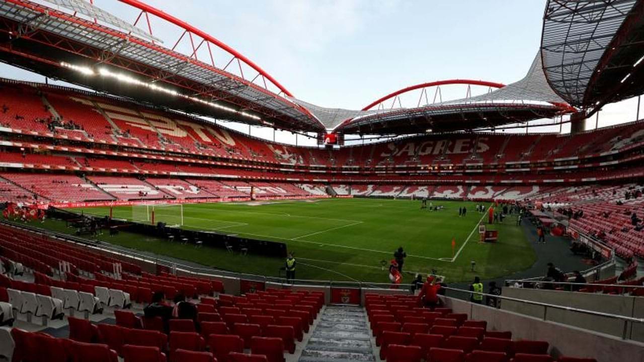 Benfica só precisa de empatar para festejar o título, FC Porto à espera de  'milagre' - Mundo Português