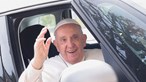 "Ainda estou vivo": Papa Francisco já saiu do hospital