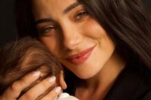 Carolina Carvalho com o filho Lucas