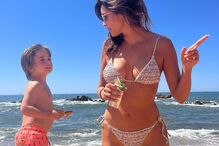 Maria Cerqueira Gomes com o filho e a sobrinha