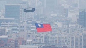 Taiwan diz que ajuda dos EUA ajudará a combater o autoritariasmo na região