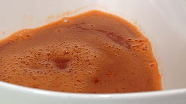Aprenda a fazer sopa de carabineiro com o chef Pedro Gomes 